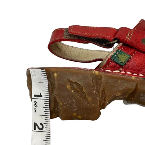 El Naturalista Red Sandals - Picture 12 of 15